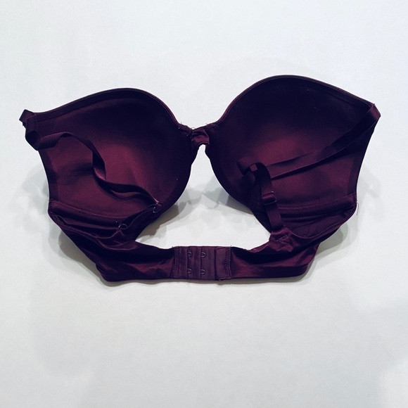 Victoria’s Secret Satin Plunge Bra - Picture 2 of 3